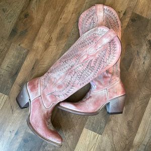 Corral Women’s Rose Embroidery Boots